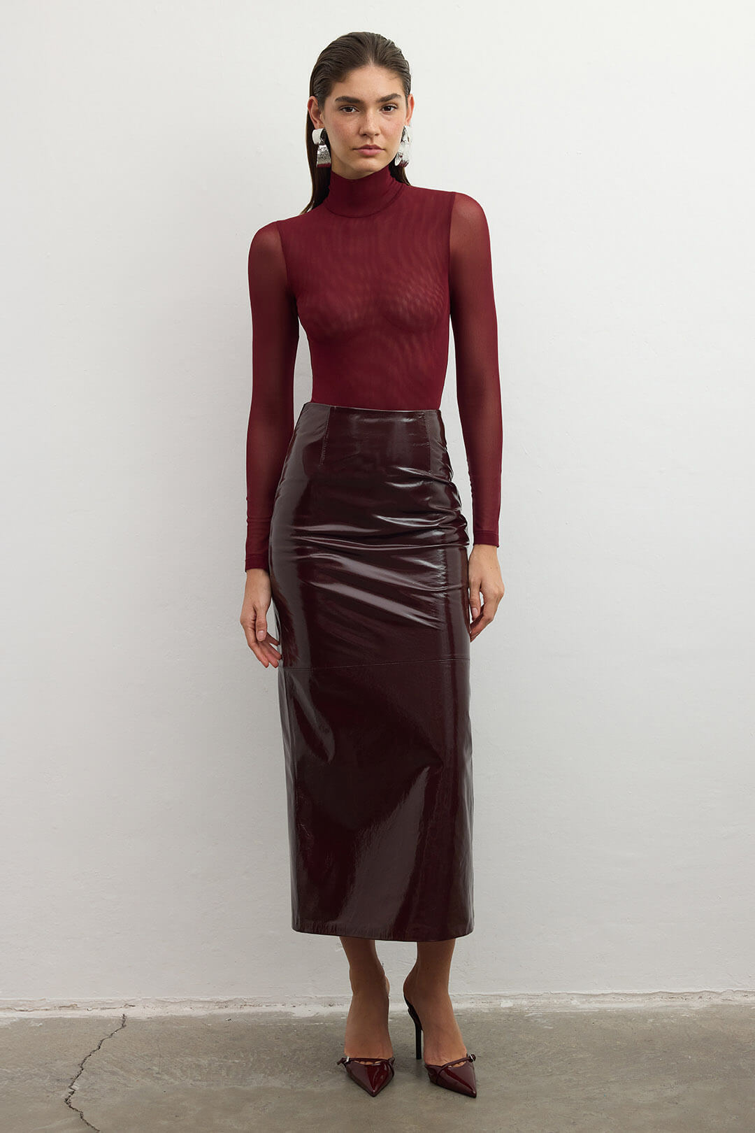 LuxeLeatherSkirtBurgundy0843