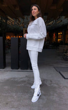 lujojoggeroffwhite3465.jpg